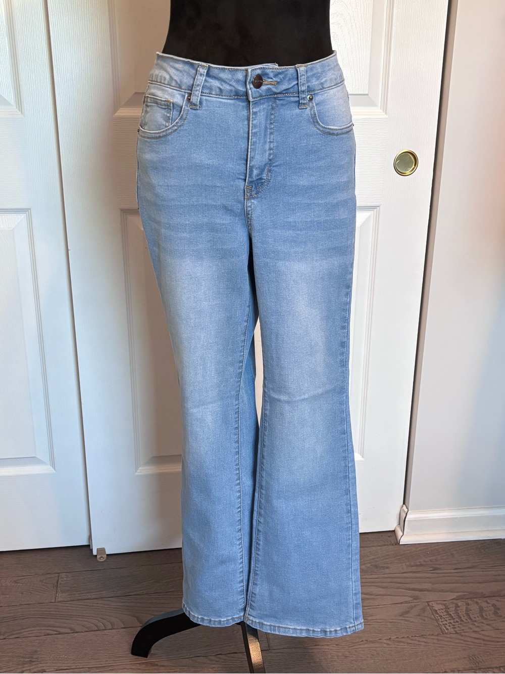 BLEU Women’s Light Wash Bootcut Stretch Blue Jeans Mid Rise Flap Pocket Size 8